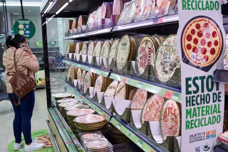 Mercadona, Lidl, Carrefour… ¿hasta qué hora abren los supermercados el 31 de diciembre, día de Nochevieja?