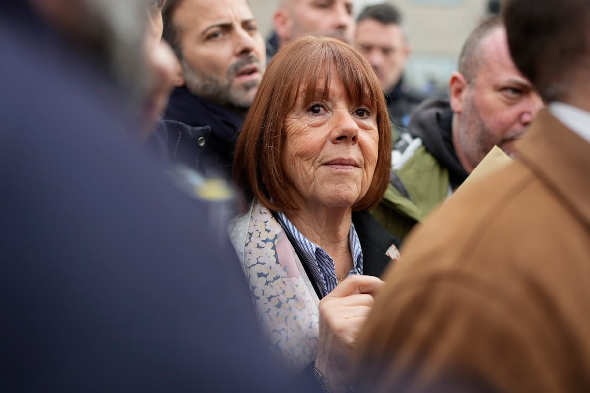 Querida Gisèle Pélicot: | Sociedad Querida Gisèle Pélicot: | Sociedad