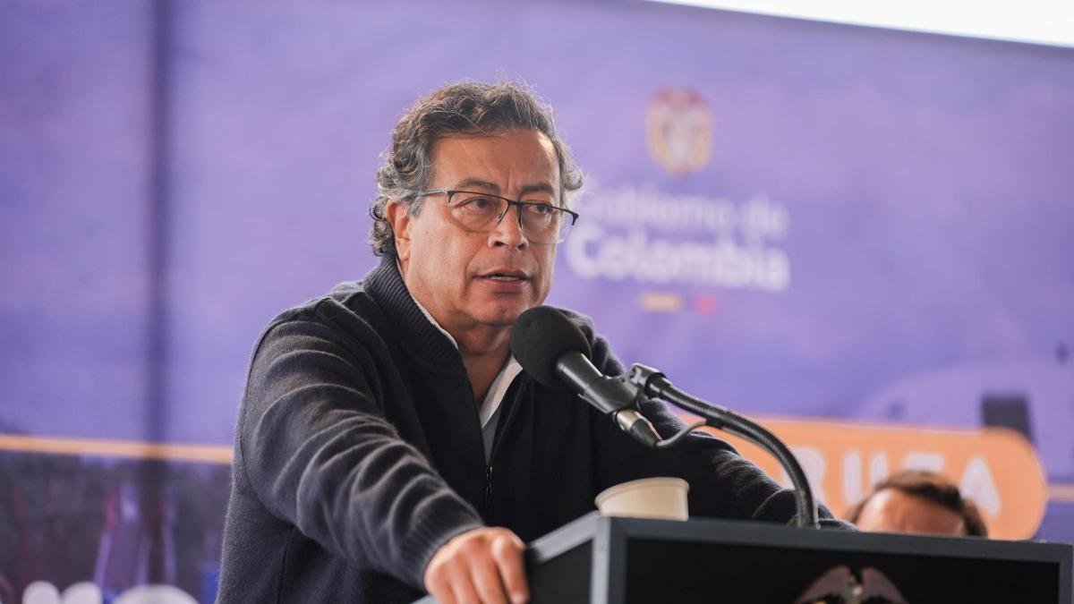 presidente Petro responde a amenaza de Trump sobre el canal presidente Petro responde a amenaza de Trump sobre el canal