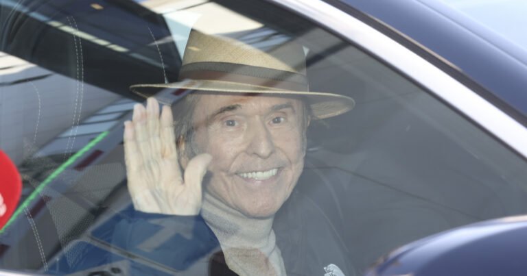 La lujosa urbanización de Madrid donde Raphael se recupera tras recibir el alta hospitalaria