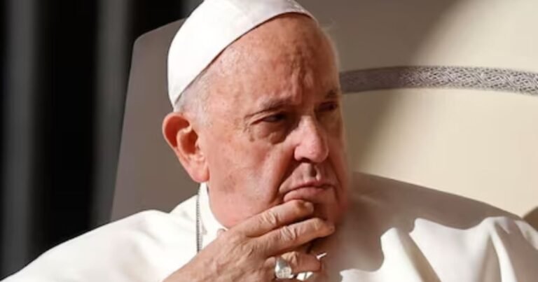 El Papa Francisco dio inicio al “Año Santo” 2025 de la Iglesia católica y encabezó la Misa de Nochebuena – Radio Mitre