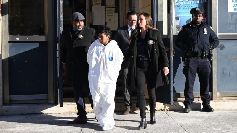 ¿Quién es el sospechoso de prender fuego a una mujer en el metro de Nueva York y qué pasó? Esto sabemos ¿Quién es el sospechoso de prender fuego a una mujer en el metro de Nueva York y qué pasó? Esto sabemos