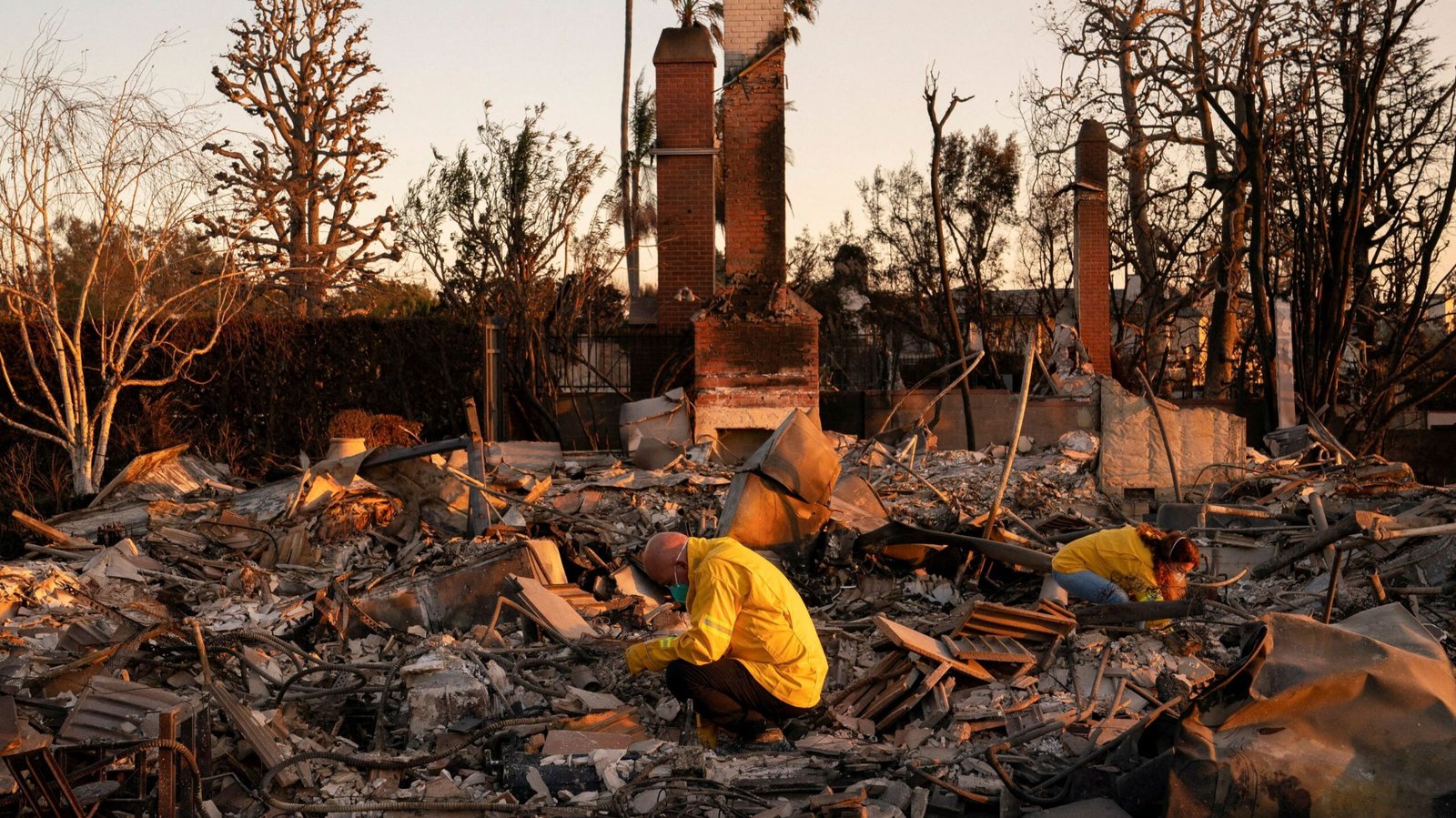 Los Ángeles llora a sus muertos tras seis dias de incendios Los Ángeles llora a sus muertos tras seis dias de incendios
