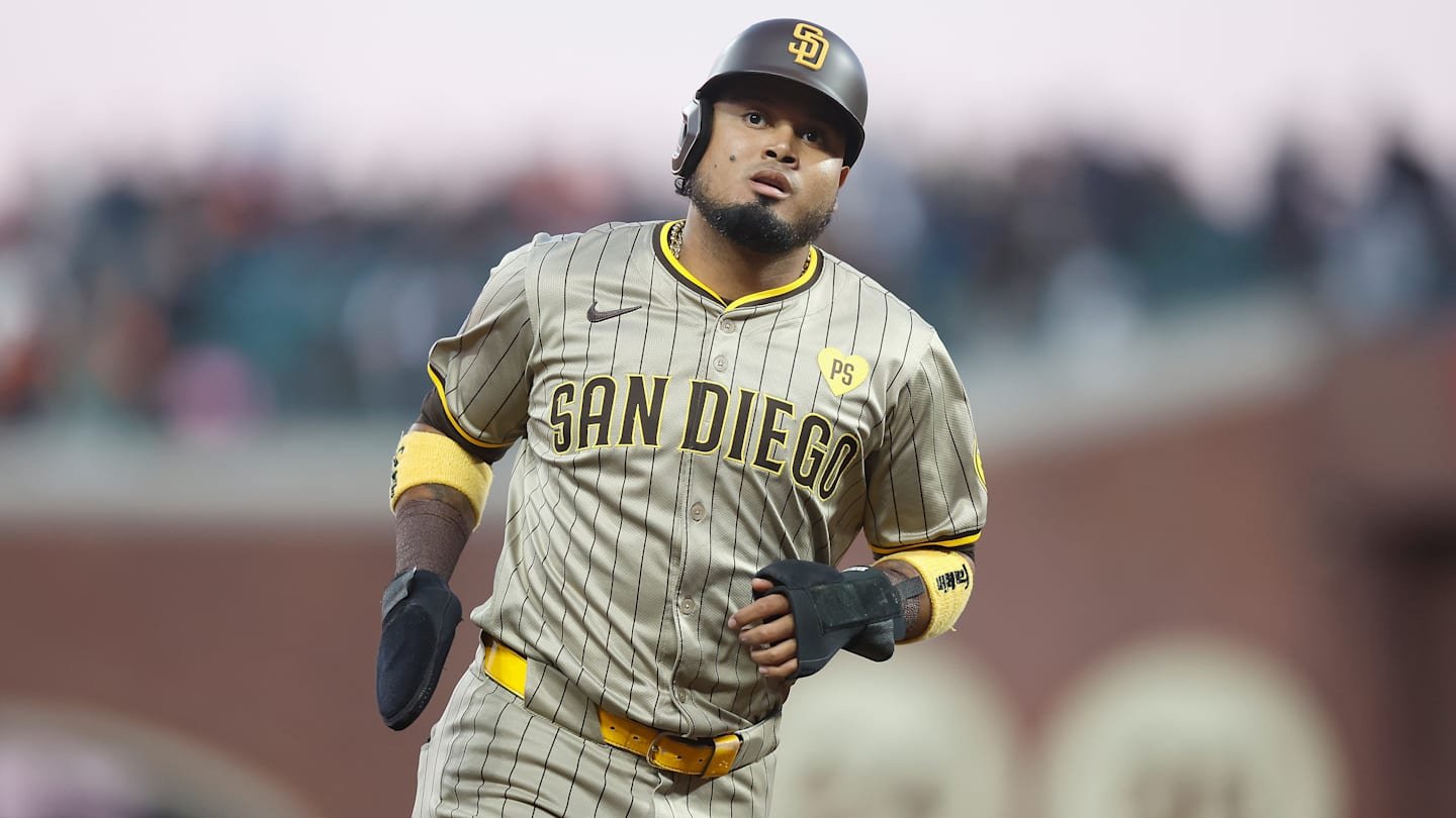 Yankees y Padres inician negociaciones por el cambio de Luis Arráez Yankees y Padres inician negociaciones por el cambio de Luis Arráez