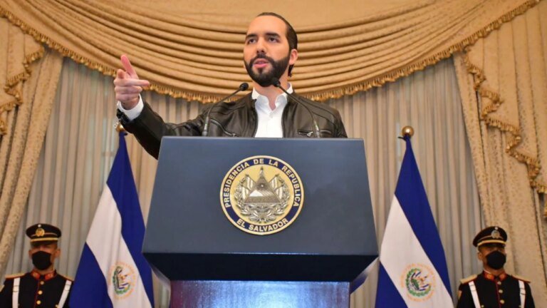 Bukele critica a todos los que no confiaron en su plan con BTC