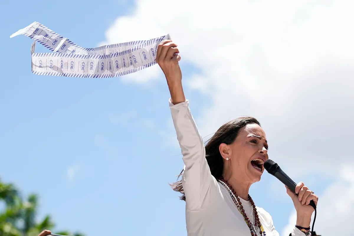 María Corina Machado apuesta por reunir la "fuerza necesaria" para echar a Nicolás Maduro