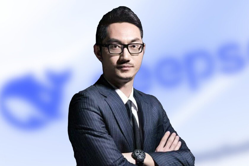 De trader algorítmico a revolucionar la IA. Esta es la historia de Liang Wenfeng, el fundador de DeepSeek De trader algorítmico a revolucionar la IA. Esta es la historia de Liang Wenfeng, el fundador de DeepSeek