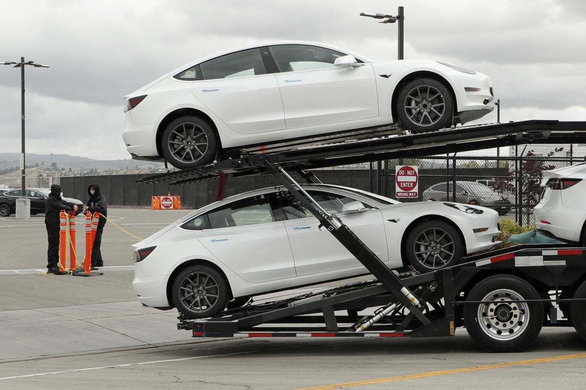 EE.UU. veta la venta e importación de automóviles conectados procedentes de China y Rusia EE.UU. veta la venta e importación de automóviles conectados procedentes de China y Rusia