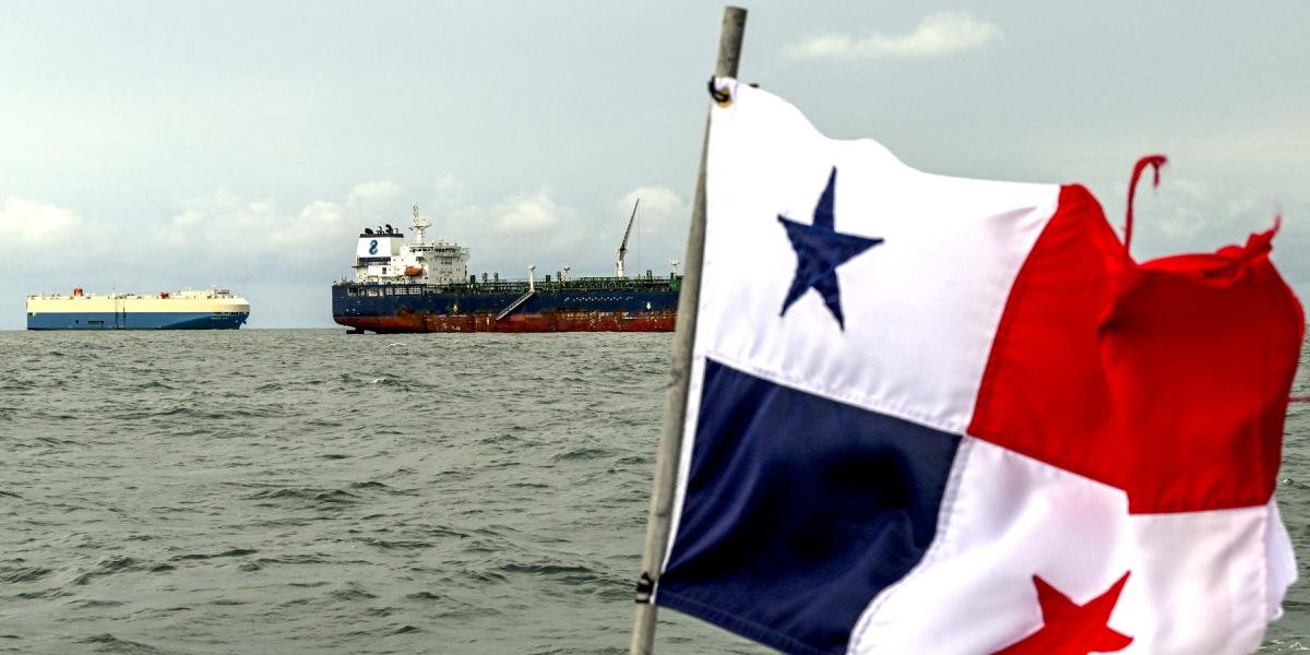 JPMorgan rebaja su panorama para Panamá por amenazas de Trump de “recuperar” el canal JPMorgan rebaja su panorama para Panamá por amenazas de Trump de “recuperar” el canal