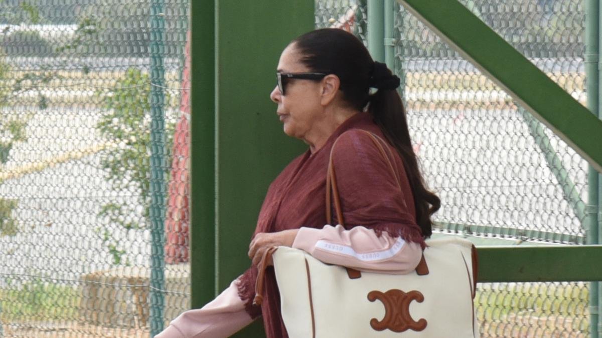 Salen a luz las imágenes de Isabel Pantoja visitando a la hija de Anabel Pantoja tras su ingreso de urgencia Salen a luz las imágenes de Isabel Pantoja visitando a la hija de Anabel Pantoja tras su ingreso de urgencia