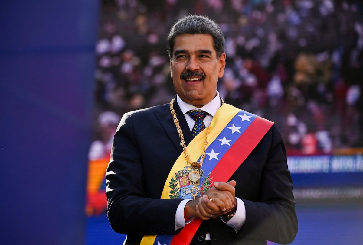 Maduro se perpetúa en el poder Maduro se perpetúa en el poder