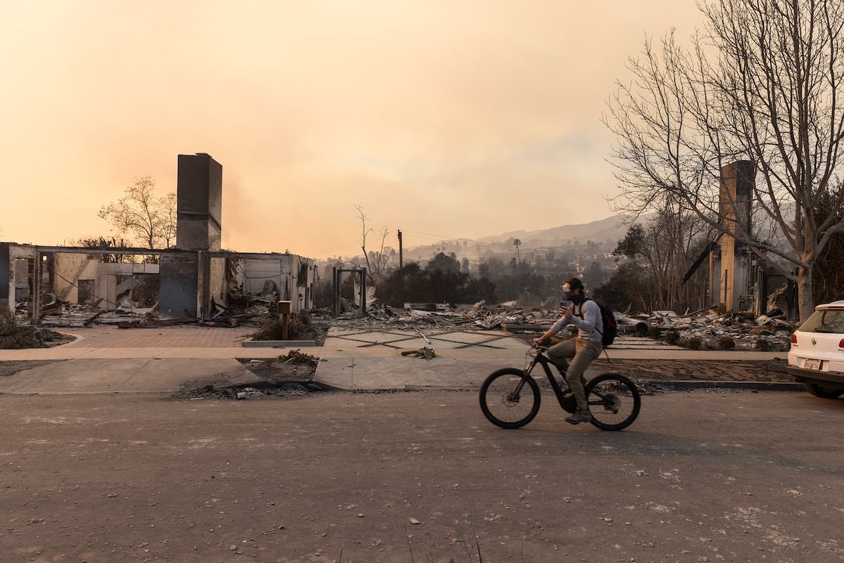 El fuego que arrasó el ‘California dreaming’: “Sabíamos que esto iba a ocurrir tarde o temprano” El fuego que arrasó el ‘California dreaming’: “Sabíamos que esto iba a ocurrir tarde o temprano”