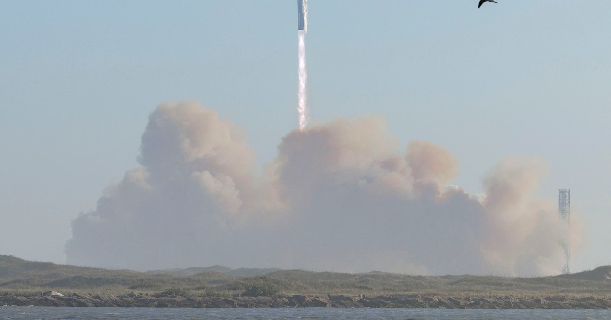 Las autoridades de EE.UU. quieren que SpaceX investigue la destrucción de la nave Starship