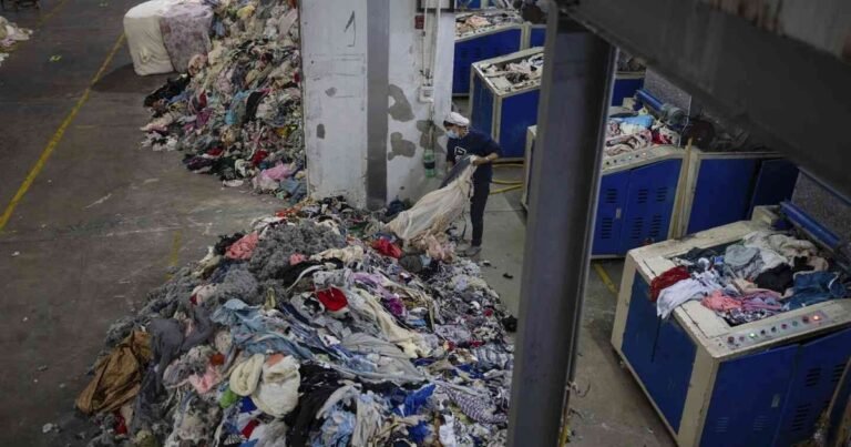 La oscura realidad dentro de una fábrica china de Shein