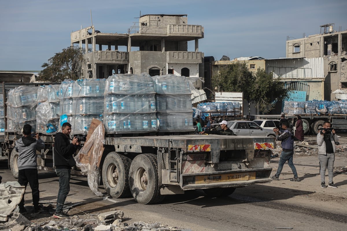 El alto el fuego en Gaza impulsa los mayores volúmenes de entrada de ayuda humanitaria desde el inicio de la guerra | Internacional El alto el fuego en Gaza impulsa los mayores volúmenes de entrada de ayuda humanitaria desde el inicio de la guerra | Internacional