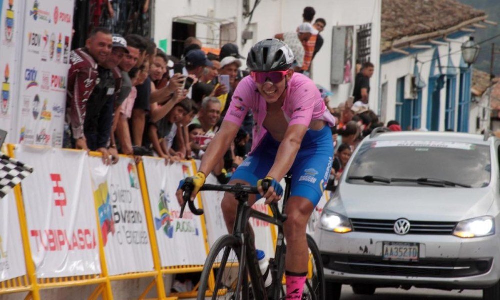 Jhonny Araujo triunfa en el inicio de la Vuelta al Táchira con Roniel Campos 4° y Jefferson Ruiz 5° – Revista Mundo Ciclístico