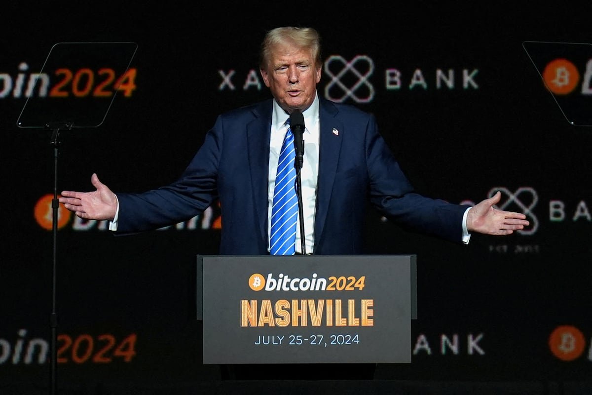 Trump lanza una criptomoneda y amasa en dos días unos 40.000 millones de dólares | Internacional Trump lanza una criptomoneda y amasa en dos días unos 40.000 millones de dólares | Internacional