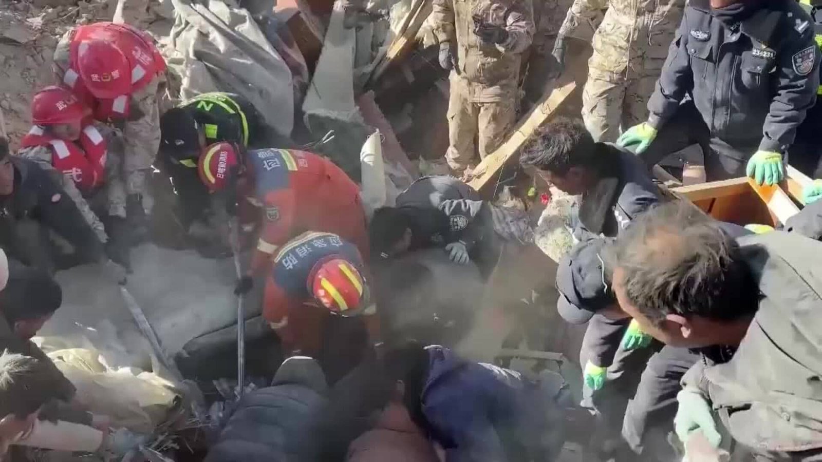 El terremoto en el Tíbet deja ya más de 500 réplicas y 126 fallecidos El terremoto en el Tíbet deja ya más de 500 réplicas y 126 fallecidos