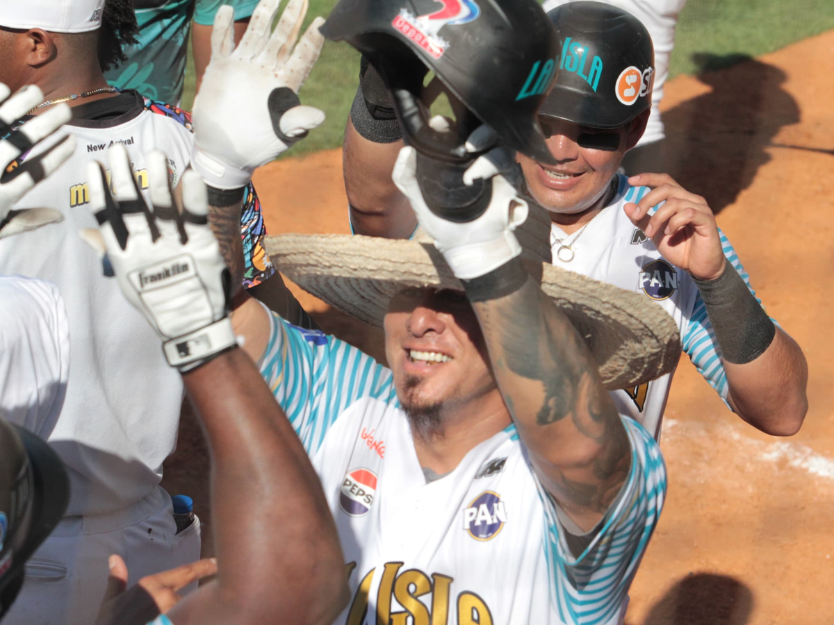 Wilson Ramos embistió con fuerza al pitcheo de Tigres Wilson Ramos embistió con fuerza al pitcheo de Tigres