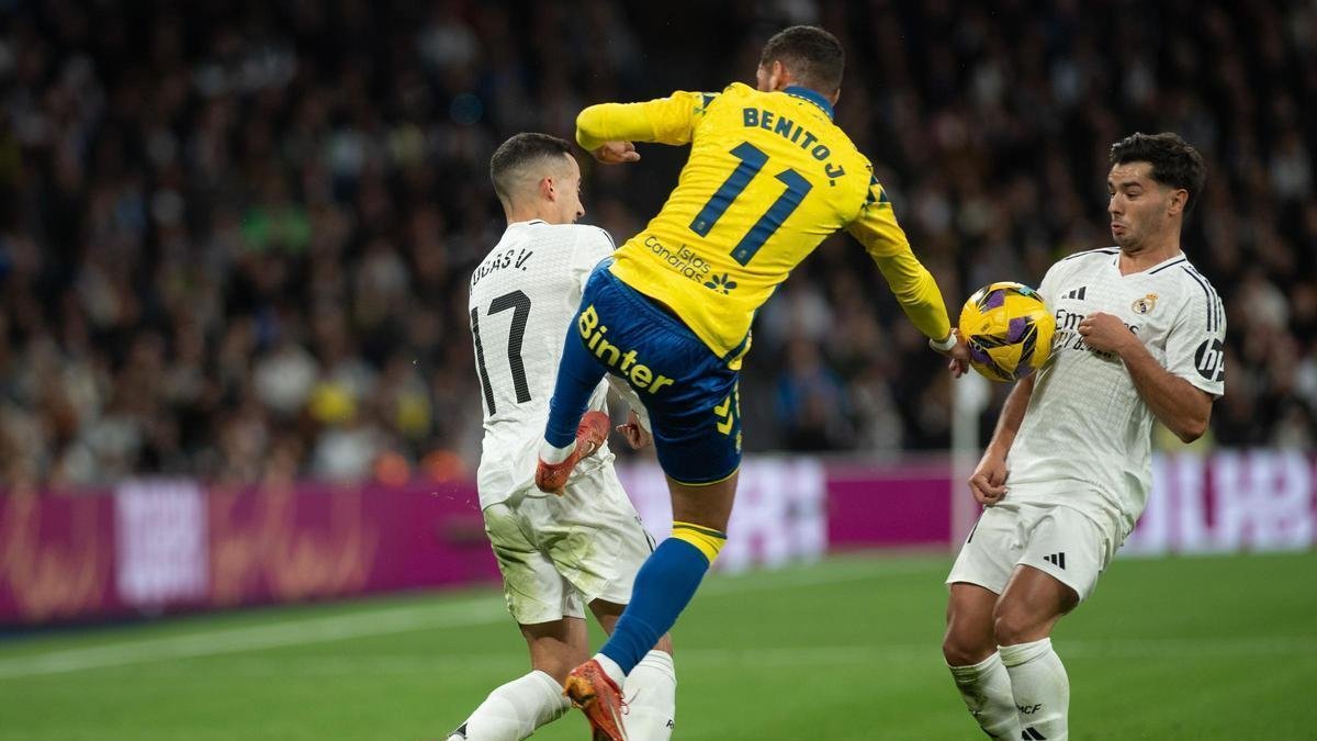 Las Palmas pierde por 4-1 ante el Real Madrid en el Santiago Bernabéu Las Palmas pierde por 4-1 ante el Real Madrid en el Santiago Bernabéu