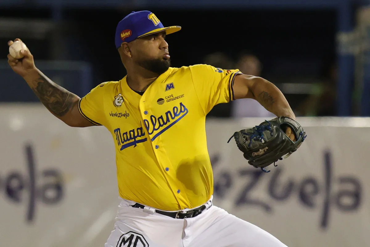 Magallanes reacciona y Bravos barre a Águilas para estrechar posiciones en el Round Robin Magallanes reacciona y Bravos barre a Águilas para estrechar posiciones en el Round Robin
