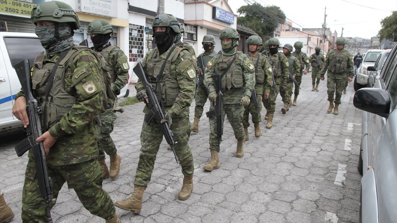 La Fiscalía de Ecuador confirma que el ADN de los cuatro cuerpos calcinados hallados en la base militar de Taura son de los menores desaparecidos La Fiscalía de Ecuador confirma que el ADN de los cuatro cuerpos calcinados hallados en la base militar de Taura son de los menores desaparecidos