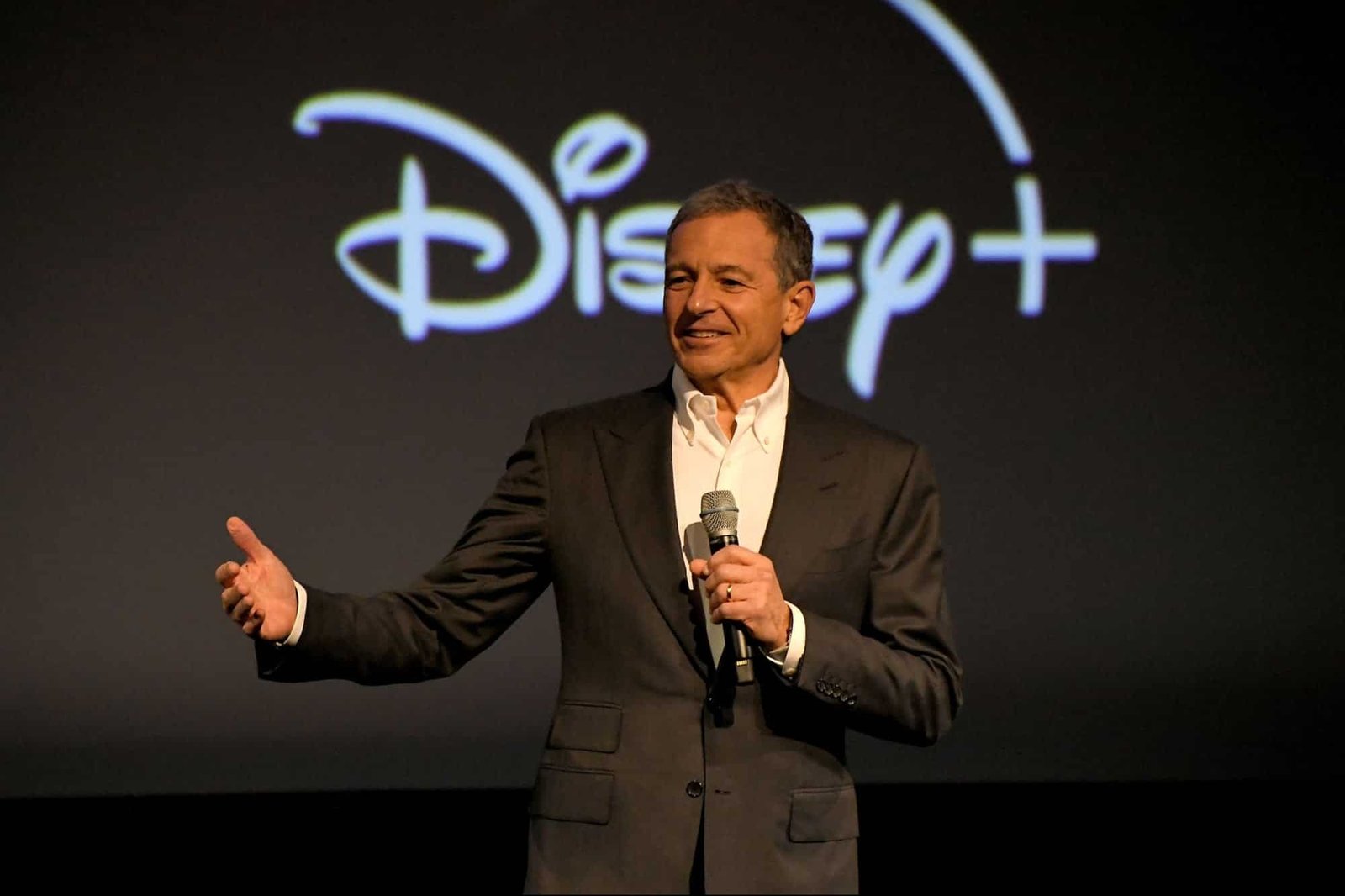 El CEO de Disney anuncia que abandonarán la agenda 'woke'