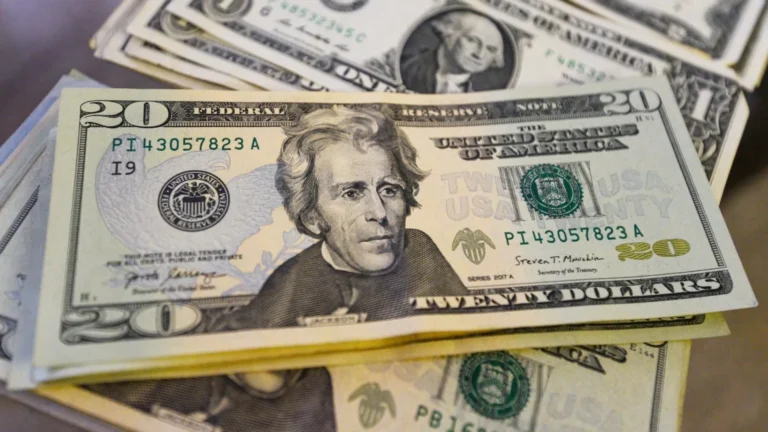Precio del dólar hoy en RD 16 febrero 2025: compra y venta