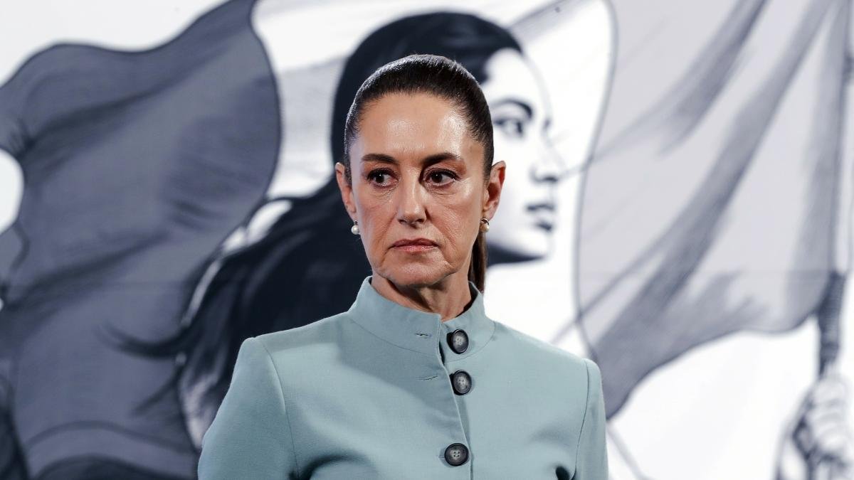 Sheinbaum quiere cambiar la Constitución de México ante un posible ataque de EE.UU. Sheinbaum quiere cambiar la Constitución de México ante un posible ataque de EE.UU.