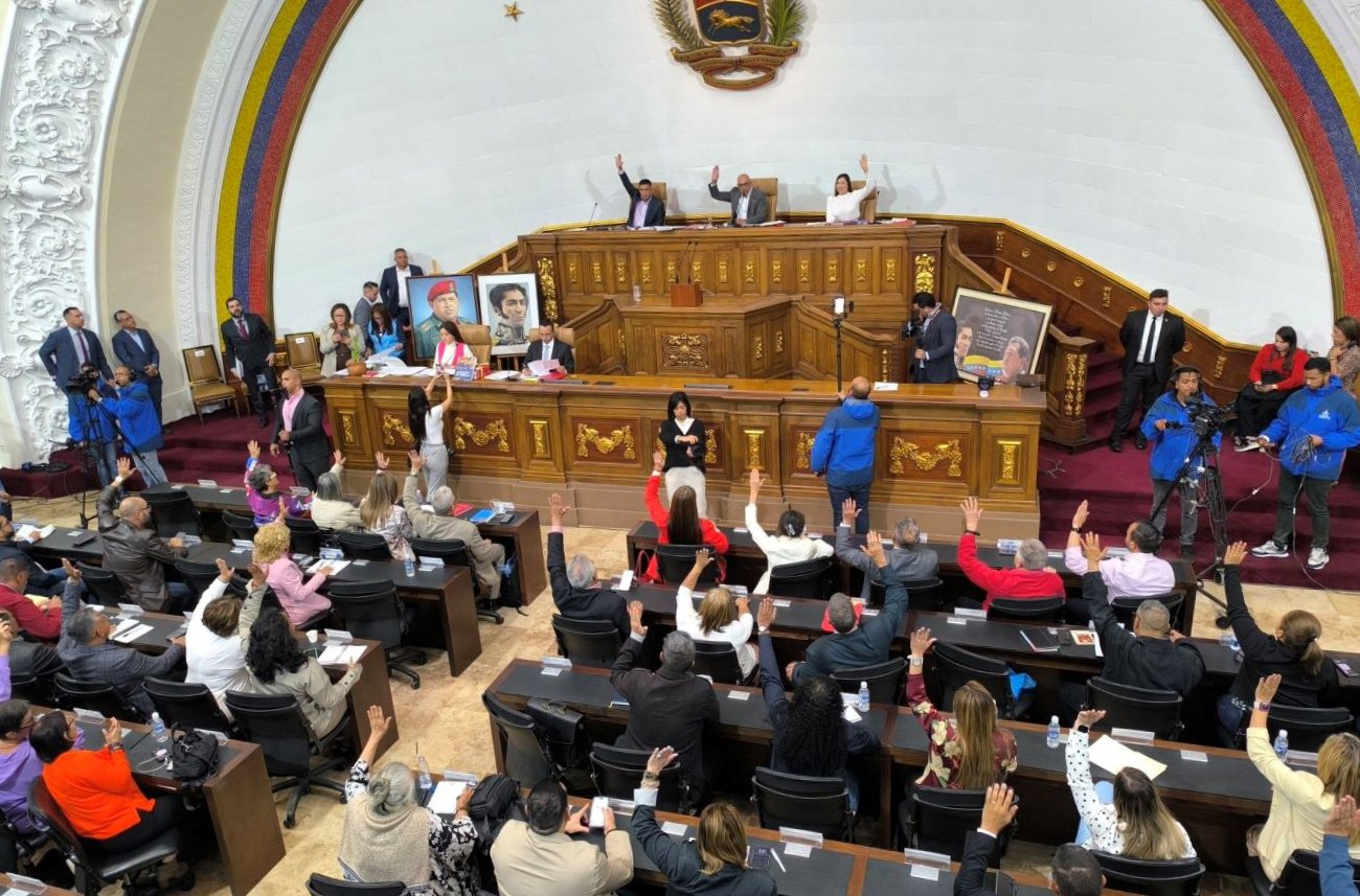 AN2020 obedece órdenes de Maduro y avanza en ley económica basada en las 7T – Correo del Caroní AN2020 obedece órdenes de Maduro y avanza en ley económica basada en las 7T – Correo del Caroní