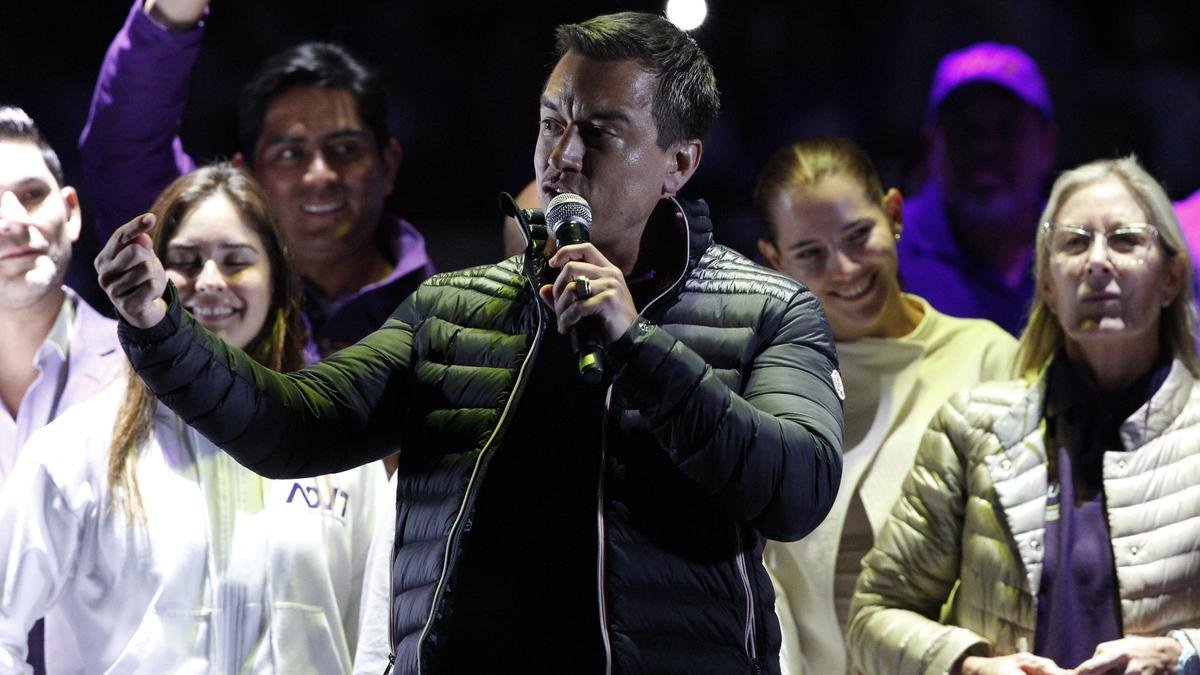 Ecuador acude a las urnas en un nuevo duelo entre el actual presidente Daniel Noboa y el correísmo Ecuador acude a las urnas en un nuevo duelo entre el actual presidente Daniel Noboa y el correísmo