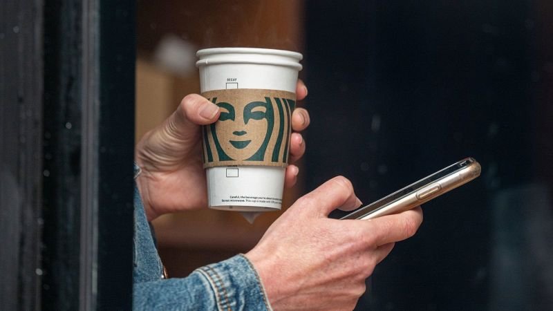 Starbucks ofrecerá café gratis el día después del Super Bowl Starbucks ofrecerá café gratis el día después del Super Bowl