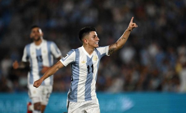 Argentina ganó y quedó a un paso del Mundial Argentina ganó y quedó a un paso del Mundial