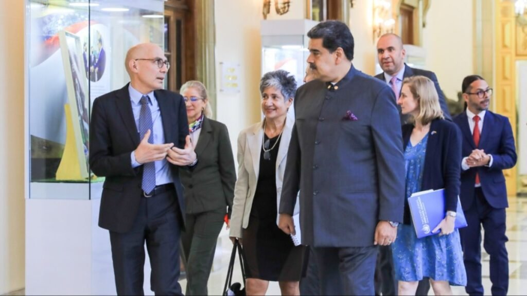 Maduro hace pedido a Volker Türk en llamada telefónica este 28 de marzo Maduro hace pedido a Volker Türk en llamada telefónica este 28 de marzo