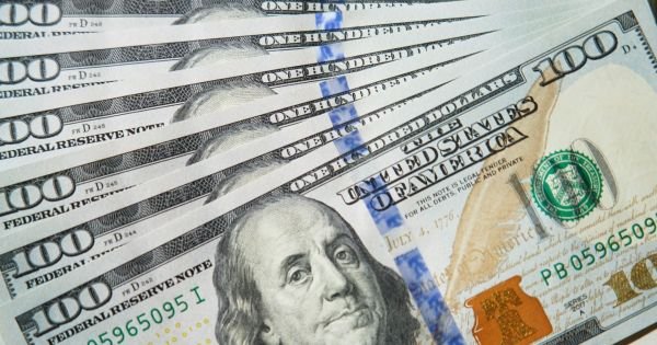 Precio del dólar hoy: a cuánto cotiza el oficial en los bancos de la City este lunes 31 de marzo