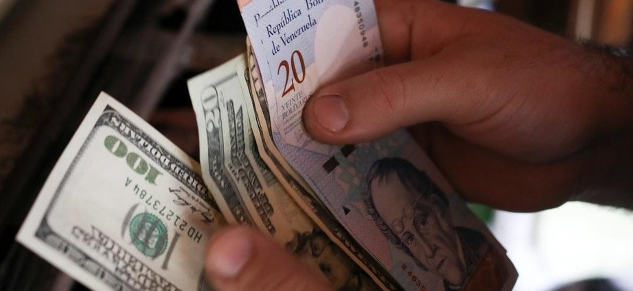 Comerciantes prevén ajuste de precios por aumento de la brecha cambiaria Comerciantes prevén ajuste de precios por aumento de la brecha cambiaria