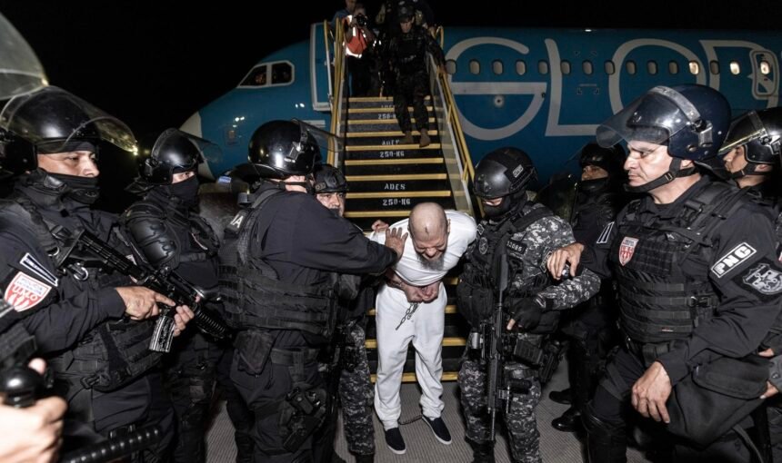 El Salvador sobre venezolanos deportados: “Son criminales” El Salvador sobre venezolanos deportados: “Son criminales”