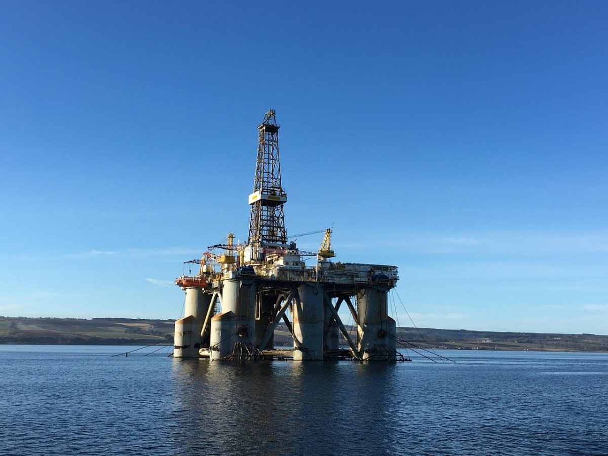 El petróleo repunta ante la caída de inventarios en EEUU y las tensiones geopolíticas El petróleo repunta ante la caída de inventarios en EEUU y las tensiones geopolíticas
