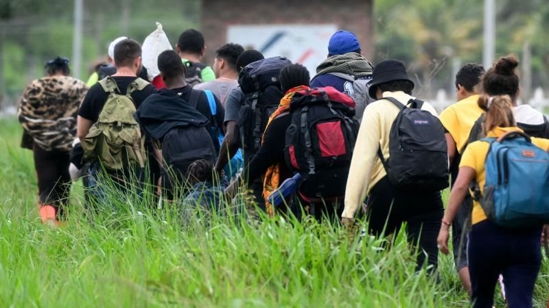 La administración de Trump cancelará el estatus legal de más de 500.000 migrantes La administración de Trump cancelará el estatus legal de más de 500.000 migrantes