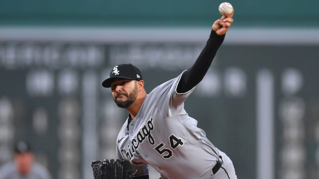 Martín Pérez (codo) perdería todo 2025 con White Sox, fuentes