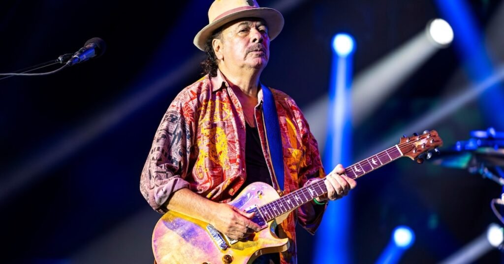 Carlos Santana canceló su concierto en Texas tras colapsar durante prueba de sonido Carlos Santana canceló su concierto en Texas tras colapsar durante prueba de sonido