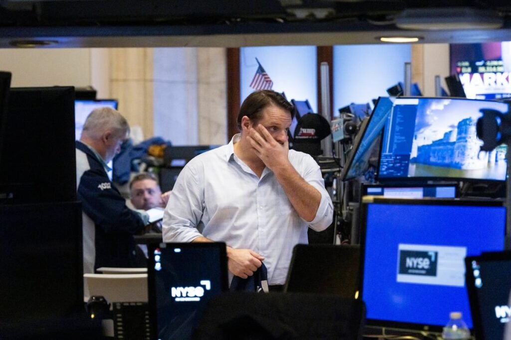 JP Morgan, el mayor banco del país, prevé que Estados Unidos entre en recesión por los aranceles de Trump | Economía JP Morgan, el mayor banco del país, prevé que Estados Unidos entre en recesión por los aranceles de Trump | Economía
