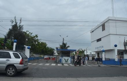 GhS-yo7XoAAf5Au