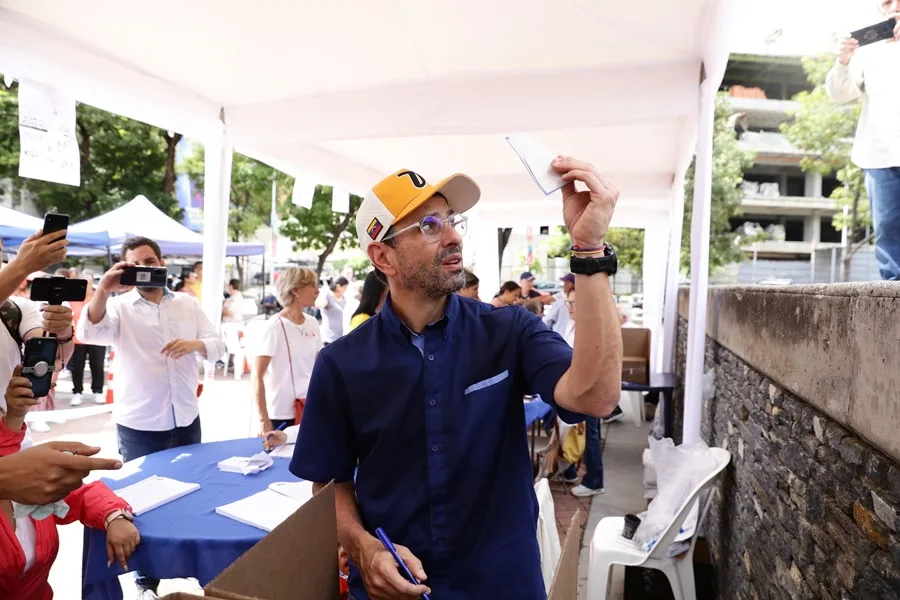 Henrique Capriles, expulsado de su partido político en Venezuela Henrique Capriles, expulsado de su partido político en Venezuela
