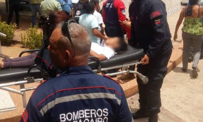 Otro caso de intoxicación masiva en un liceo Otro caso de intoxicación masiva en un liceo