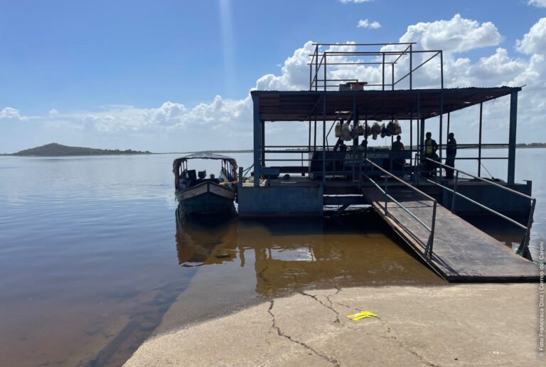 Niño de 11 años cumple 48 horas desaparecido en aguas del río Orinoco tras hundimiento de curiara – Correo del Caroní