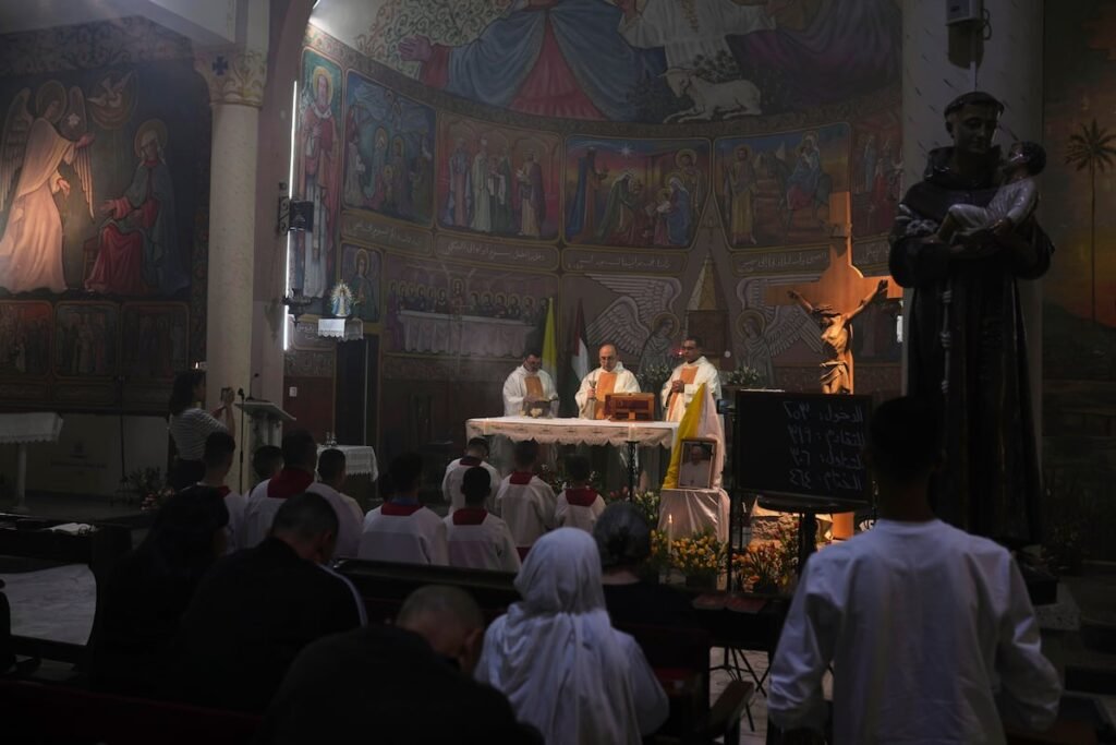Pierbattista Pizzaballa: El patriarca de Jerusalén, antes de participar en el cónclave que elegirá al nuevo Papa: “El legado de Francisco continuará” | Internacional Pierbattista Pizzaballa: El patriarca de Jerusalén, antes de participar en el cónclave que elegirá al nuevo Papa: “El legado de Francisco continuará” | Internacional
