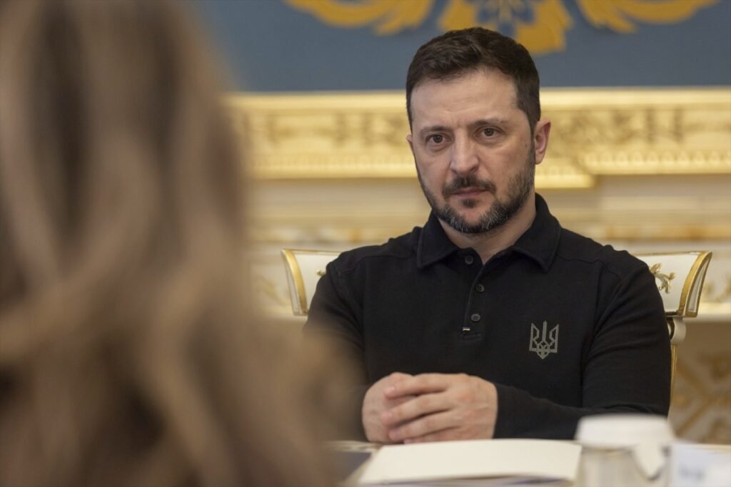Zelenski reacciona a la proposición de tregua acusando a Putin de “jugar con vidas humanas” Zelenski reacciona a la proposición de tregua acusando a Putin de “jugar con vidas humanas”