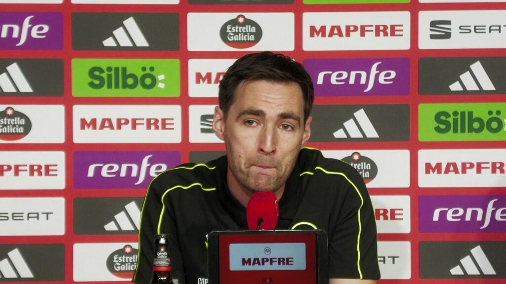 Muñiz Fernández, sobre las lágrimas de De Burgos: “No puedes demostrar esa debilidad antes de una final de Copa” Muñiz Fernández, sobre las lágrimas de De Burgos: “No puedes demostrar esa debilidad antes de una final de Copa”