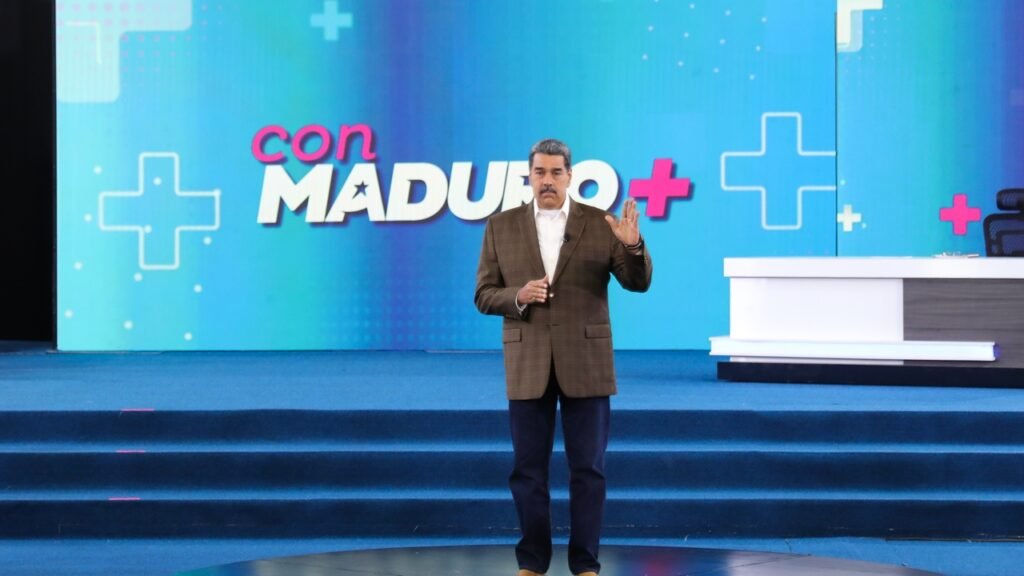 Maduro acusa a Bukele de actuar con “esquemas nazis” tras su propuesta de canjear a “presos políticos” a cambio de 252 venezolanos deportados Maduro acusa a Bukele de actuar con “esquemas nazis” tras su propuesta de canjear a “presos políticos” a cambio de 252 venezolanos deportados